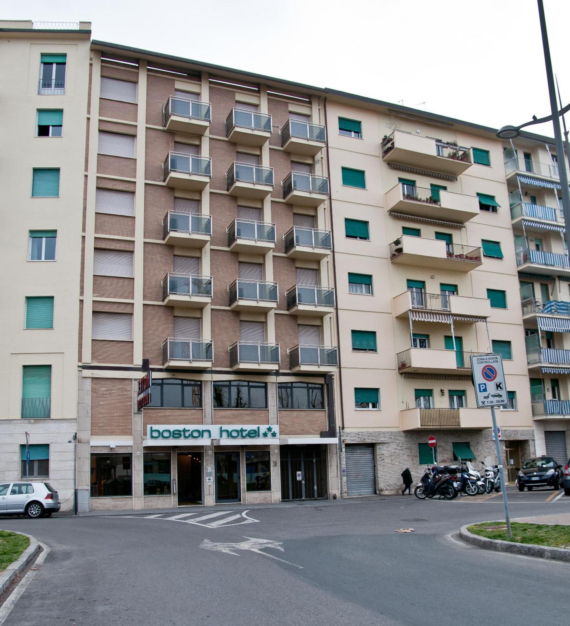 Hotel Boston Livorno Bagian luar foto