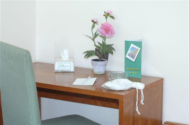 Hotel Boston Livorno Bagian luar foto